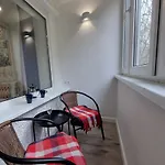Apartment, New Renovated In Quiet Center With Balcony With Parking Рига
