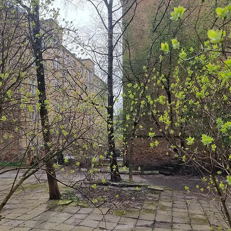 Apartment, New Renovated In Quiet Center With Balcony With Parking Рига