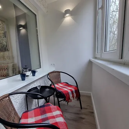 Apartment, New Renovated In Quiet Center With Balcony With Parking Riga